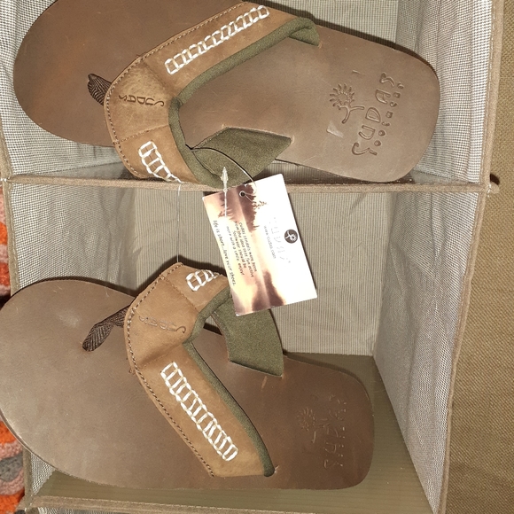 Flip flops - Picture 3 of 3